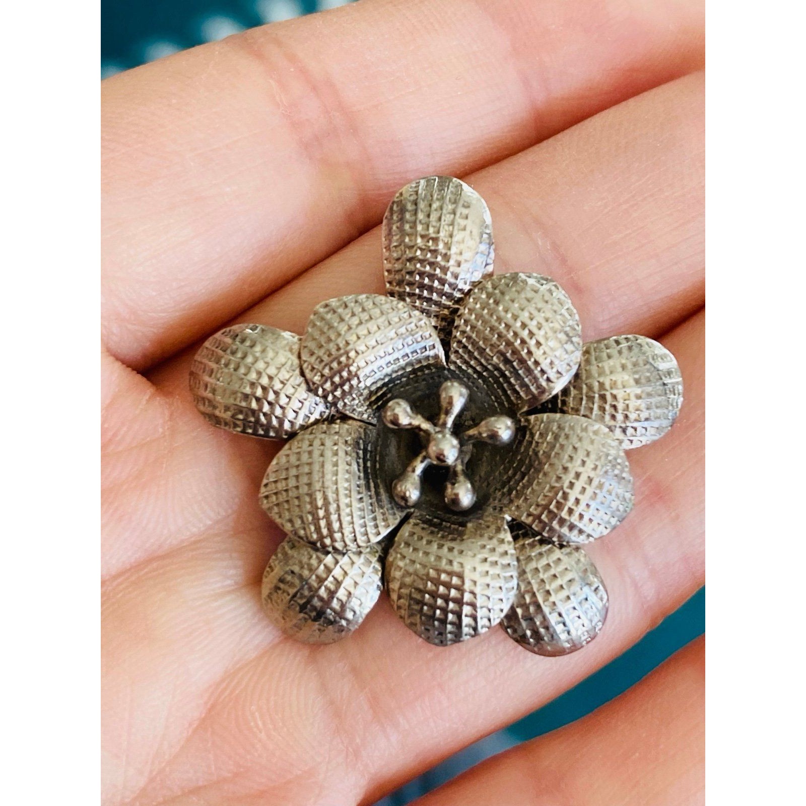 925 Sterling Silver Handcrafted Flower Pendant
